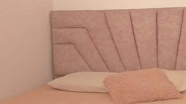 SavannahWildee online show from February 22, 2026, 11:56 am