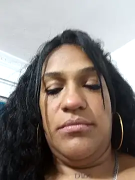 Michelle Brito1 online show from March 11, 2025, 1:26 am