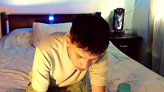 pipeynick online show from December 6, 2024, 8:56 pm