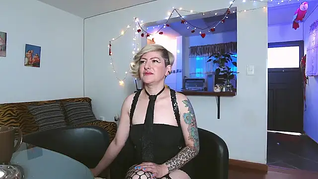 Maria fernandaxxx  online show from March 19, 2025, 2:35 pm