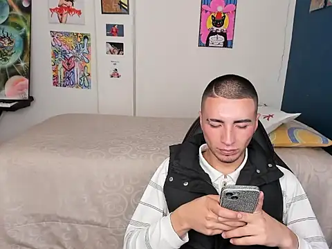 sweet boys xx online show from February 13, 2025, 1:05 pm