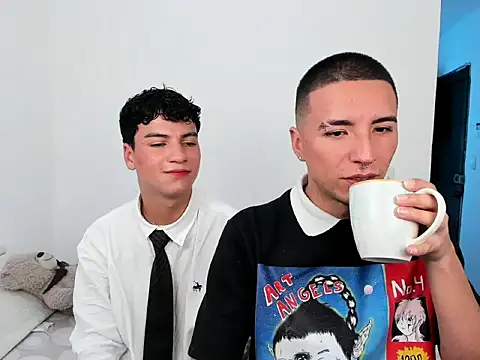 sweet boys xx online show from November 10, 2025, 12:21 pm