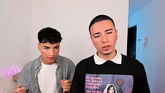 sweet boys xx online show from November 14, 2025, 12:42 pm