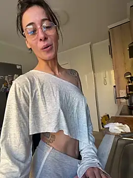 SOFIASWEETSECRETT online show from November 12, 2025, 11:25 am