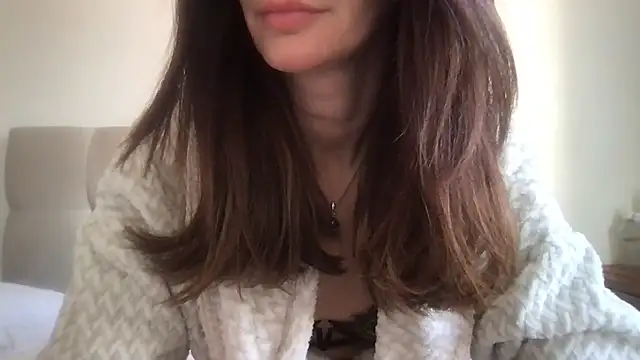 paolajonez online show from October 25, 2025, 5:46 pm