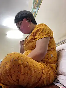 Hachi Sweetbabie  online show from October 10, 2025, 12:22 am