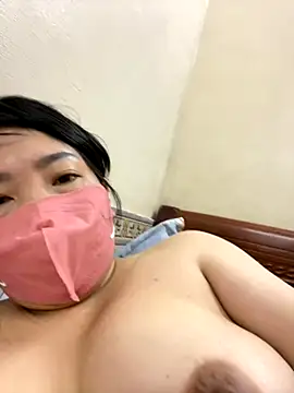 Hachi Sweetbabie  online show from October 8, 2025, 11:38 pm