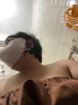 Hachi Sweetbabie  online show from March 11, 2026, 10:26 pm