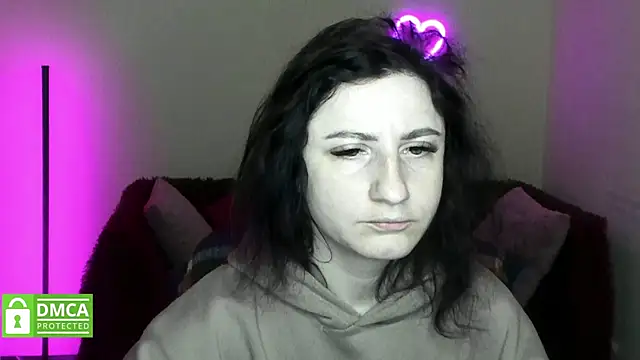 Muse kitty jenia online show from November 13, 2025, 6:23 pm