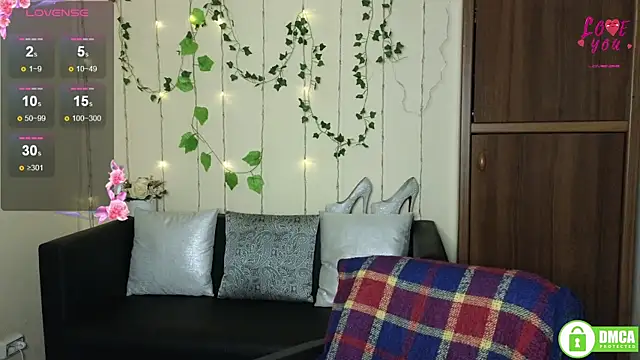 Muse kitty jenia online show from October 7, 2025, 5:36 pm