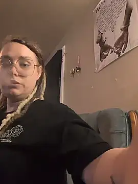 Lalalynn online show from July 21, 2026, 4:14 am