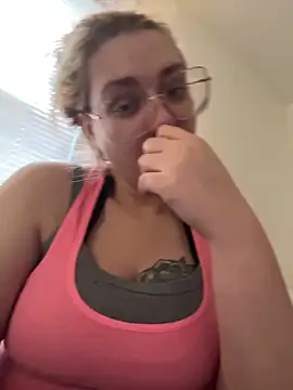 Lalalynn online show from April 23, 2026, 5:47 pm