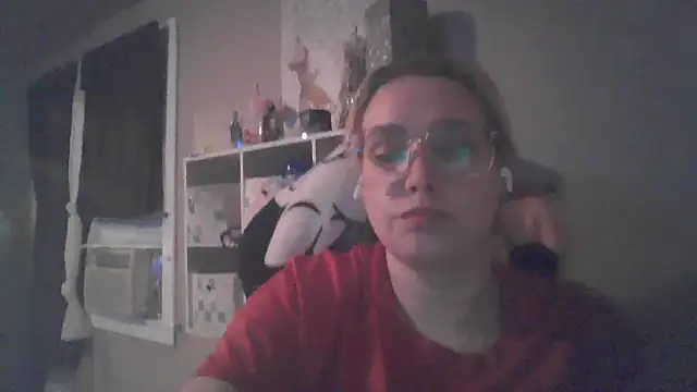 Snapshot of Lalalynn chatting on June 11, 2026, 6:21 am Lalalynn online show from June 11, 2026, 6:21 am