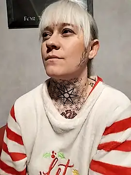 poussichienne online show from January 7, 2026, 4:23 pm