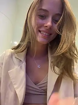 enjoy my beauty online show from February 26, 2025, 7:23 am