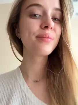 enjoy my beauty online show from April 4, 2026, 6:42 am