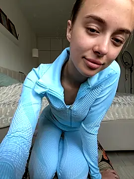 enjoy my beauty online show from September 27, 2025, 5:46 am