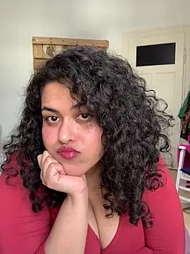 Curvydesifromgermany online show from April 1, 2026, 1:41 pm