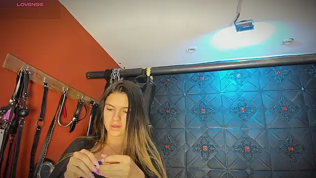 annavi  online show from March 21, 2026, 12:09 pm