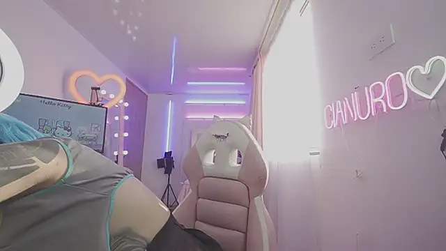 Snapshot of angelacianuro_ chatting on December 8, 2024, 9:08 pm angelacianuro online show from December 8, 2024, 9:08 pm