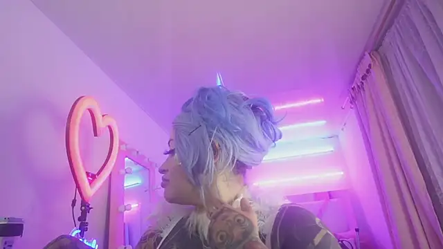 Snapshot of angelacianuro_ chatting on March 6, 2025, 7:14 am angelacianuro online show from March 6, 2025, 7:14 am