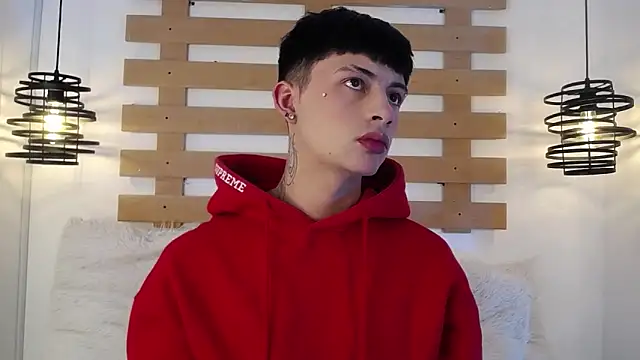 Steev Novoa online show from March 5, 2025, 4:45 am