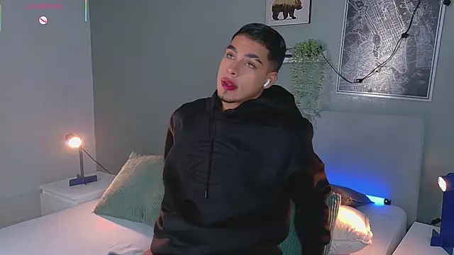 Ken-boy  online show from September 13, 2025, 11:43 am