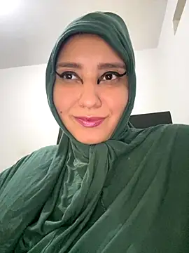 hannahayat online show from October 22, 2025, 11:47 pm