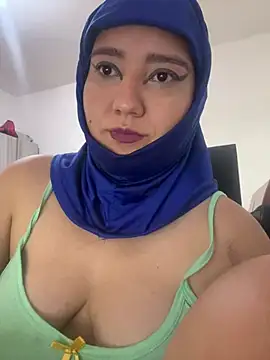 Snapshot of hannahayat chatting on June 19, 2026, 2:12 pm hannahayat online show from June 19, 2026, 2:12 pm