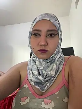 hannahayat online show from April 18, 2026, 3:25 pm