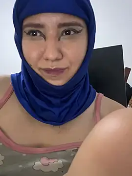 Snapshot of hannahayat chatting on June 26, 2026, 3:23 am hannahayat online show from June 26, 2026, 3:23 am