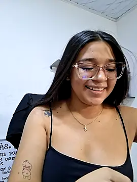 Snapshot of -VICKKY chatting on June 30, 2026, 7:36 pm -VICKKY online show from June 30, 2026, 7:36 pm