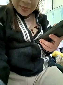 Snapshot of SexyAsian2k chatting on November 3, 2025, 6:29 am SexyAsian2k online show from November 3, 2025, 6:29 am