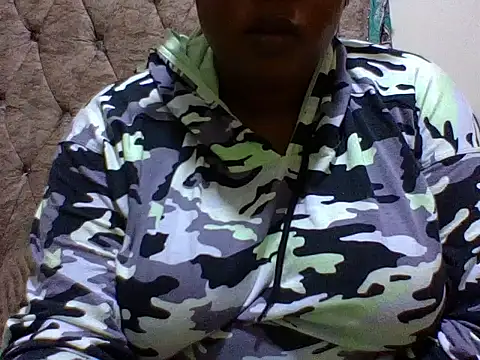 zoey10 online show from September 23, 2025, 7:04 am