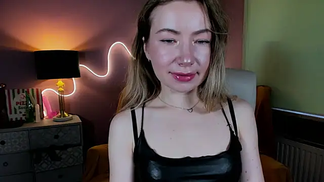 Mia Tasty online show from November 8, 2025, 7:56 am