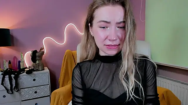 Mia Tasty online show from September 17, 2025, 6:48 am