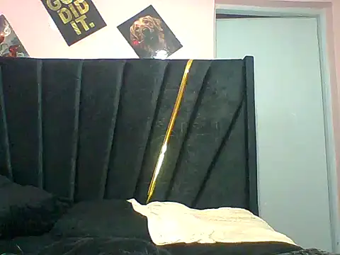 Snapshot of sweetcum chatting on October 8, 2025, 6:48 am sweetcum online show from October 8, 2025, 6:48 am