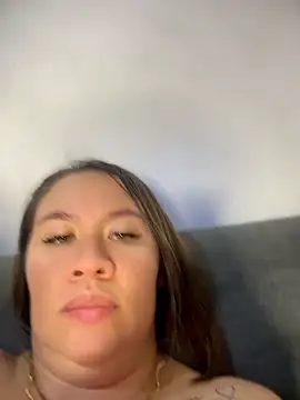 Snapshot of Emiily_lee chatting on May 28, 2026, 2:12 pm Emiily lee online show from May 28, 2026, 2:12 pm