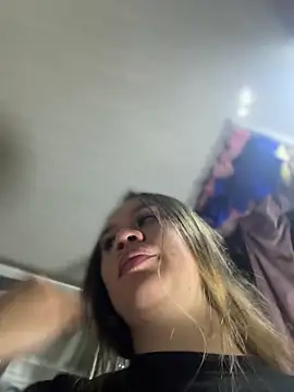 Emiily lee online show from December 18, 2025, 3:00 am