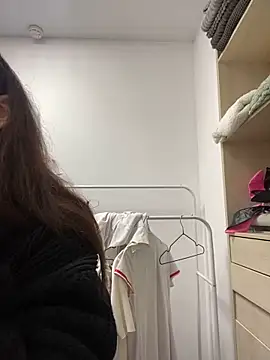 AnaWest online show from October 3, 2025, 6:26 am