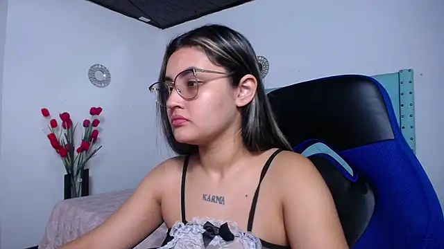 antonella sweetlittle online show from April 8, 2026, 11:33 am