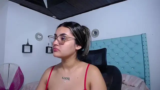 antonella sweetlittle online show from April 19, 2026, 11:55 am