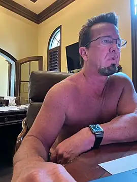 Snapshot of sluttydylan chatting on February 5, 2026, 6:37 pm sluttydylan online show from February 5, 2026, 6:37 pm