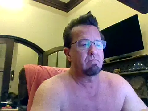 sluttydylan online show from February 22, 2025, 3:01 am