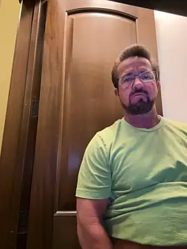 sluttydylan online show from October 2, 2025, 2:26 am