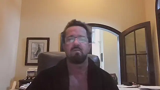 sluttydylan online show from September 22, 2025, 4:13 pm