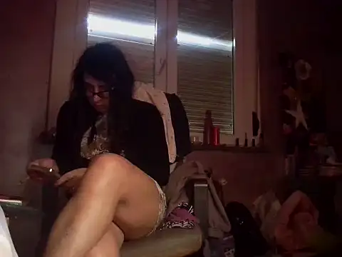 LadyVenere online show from April 18, 2026, 9:00 am