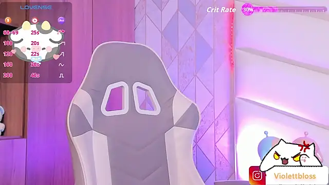 Snapshot of Violettbloss chatting on February 27, 2026, 3:40 am Violettbloss online show from February 27, 2026, 3:40 am