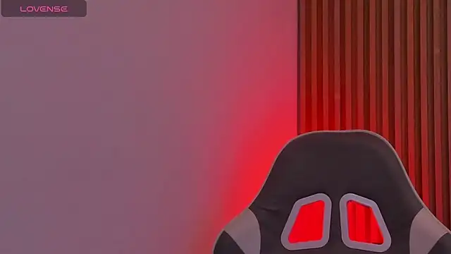 Snapshot of Violettbloss chatting on September 17, 2025, 3:08 am Violettbloss online show from September 17, 2025, 3:08 am