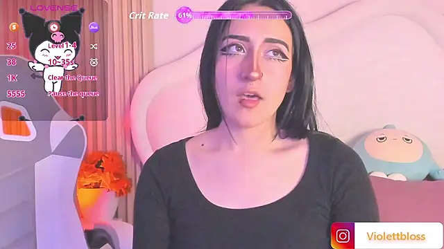 Snapshot of Violettbloss chatting on September 12, 2025, 3:50 am Violettbloss online show from September 12, 2025, 3:50 am
